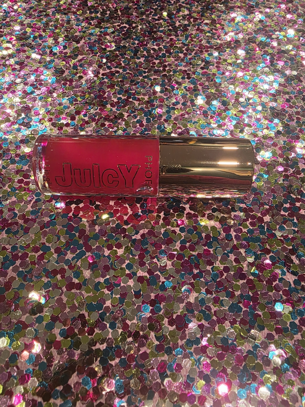 Juicy Couture Vibrant Pink Lip Gloss with Gold Cap